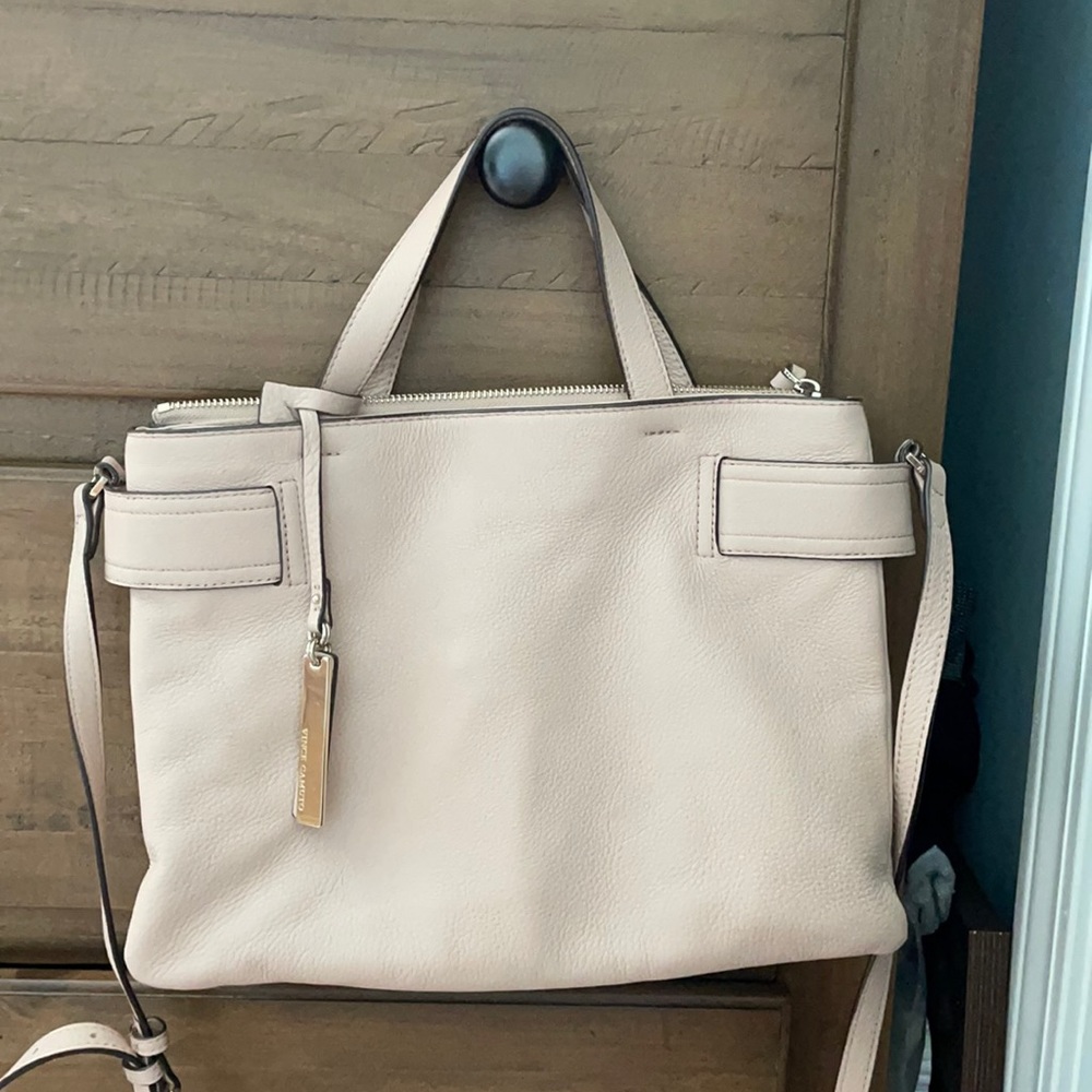 Vince Camuto purse, adjustable strap, pale pink